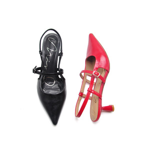 Décolleté <span class=keywords><strong>con</strong></span> tacco a spillo in raso rosso per donna <span class=keywords><strong>tacchi</strong></span> a punta <span class=keywords><strong>con</strong></span> tracolla a croce scarpe eleganti per feste nuziali estive - Product Image 5