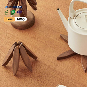 Meilleures ventes : Sous-verres anti-brûlure en bois massif <span class=keywords><strong>de</strong></span> <span class=keywords><strong>noyer</strong></span>, résistants à la chaleur et aux hautes températures, pour casseroles, tasses et bols, lot <span class=keywords><strong>de</strong></span> trois pièces, design original pour la maison - Product Image 3
