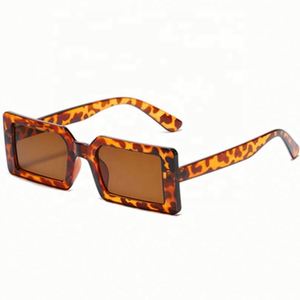 Nouvelles lunettes de soleil carrées vertes vintage 2021 avec logo personnalisé, lunettes de soleil rectangulaires petites UV400 pour hommes et femmes - Product Image 5