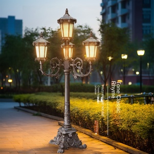 Farola de Jardín de Hierro para Exteriores con Pantalla de Vidrio LED, Luz Blanca Cálida de 2700K, IP66, Bombilla A19 No Desmontable, AC 220V, Sensor de Movimiento, Energía Solar - Product Image 4