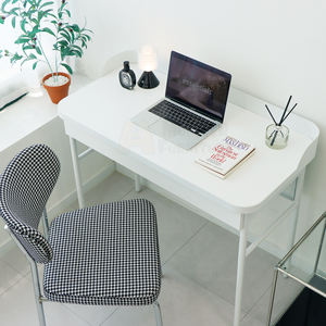 Escritorio de Oficina Elegante de Metal con Cajón de Almacenamiento, Diseño Minimalista, Escritorio Duradero para Oficina en Casa - Product Image 1
