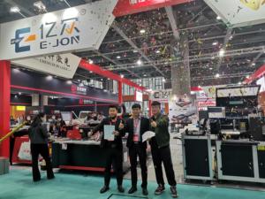 Ejon T13 personnalisé <span class=keywords><strong>prix</strong></span> usine led lettre signe machine canal lettre signe machine à cintrer automatique panneau faisant la machine - Product Image 3