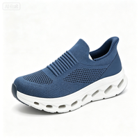 Chaussures de sport personnalisées avec logo coloré, fournitures d'usine très demandées. Ces chaussures conviennent à la marche quotidienne et à un usage décontracté.