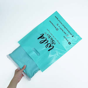 Bolsas de regalo ecológicas reciclables al por mayor para uso comercial, bolsas de compras de plástico con logotipo personalizado, bolsas con asa troquelada para compras. - Product Image 3