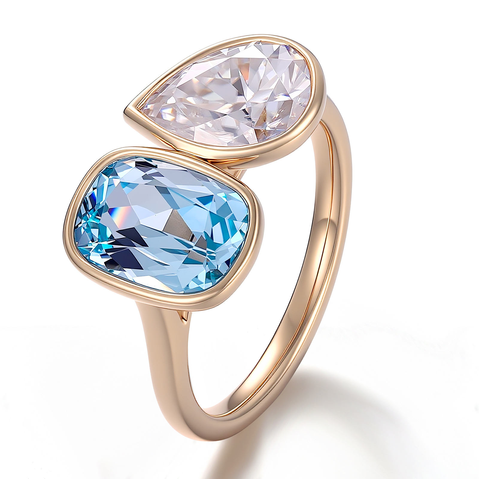 Anillo de oro macizo de 18 quilates con piedra labio