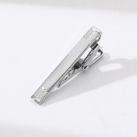 Pince à cravate classique pour hommes 4.5cm court mode argent couleur miroir cravate étroite personnalité spéciale Style bijoux accessoire