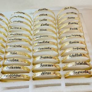 JX242B bracelet personnalisé avec nom, en émail, cœur, enfants, garçon, cadeau d'anniversaire, bijoux hawaïens, vente en gros - Product Image 5