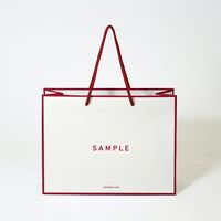 Bolsa de Regalo de Papel Blanco con Logotipo Personalizado, Borde Marrón y Asa de Cinta Azul Marino, Bolsas de Compras de Cartón al por Mayor