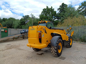 2021 17m 540-170 Le chariot télescopique d'occasion pour Offre Spéciale - Product Image 4