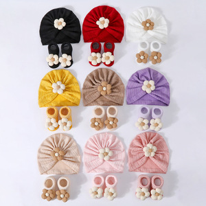 Ensemble bébé nouveau-né Kaiyue 100% coton, bonnets et chaussons élastiques pour tout-petits, service OEM disponible - Product Image 1