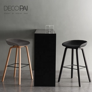Nordique Offres Spéciales Pas Cher Luxe Contemporain Bar Café Chaise En Bois Jambe Moderne Utilisé Tabourets de Bar Commerciaux - Product Image 3