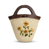 Sac à main en raphia fait main, brodé de fleurs, demi-lune, sac à bandoulière, sac de plage, sac de voyage pour femmes