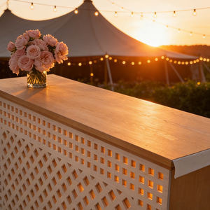 طاولة بار مستطيلة حديثة من الخشب الصلب 100٪ بتصميم جديد، أثاث متين للحفلات والأعراس مع الراتان - Product Image 2