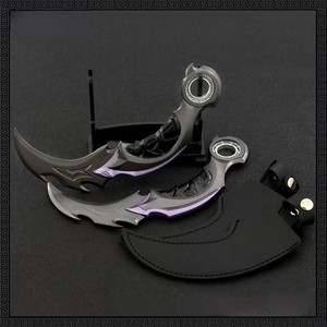 Accessorio per Gioco Varorante, Modello di Arma Coltello a Artiglio Rotante in Metallo, Artigianato in Metallo - Product Image 3