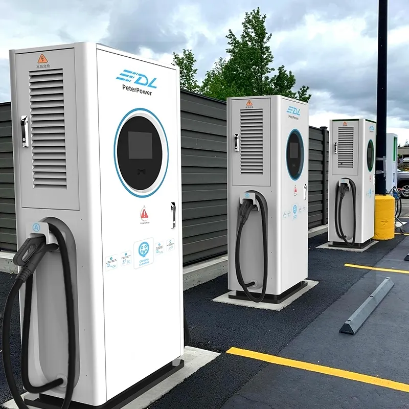 Stasiun pengisi daya baterai Ev kendaraan listrik, tumpukan pengisian daya mobil pintar 60KW hingga 600Kw