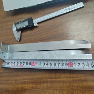 Encofrado de hormigón Materiales de construcción de metal Perforado SS304/Gi Metal Ss Block Wall Tie 200mm Brick Work Refuerzo Tie - Product Image 3