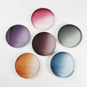 Lentes de Sol Finewell de Fábrica China al por Mayor con Cristales Tintados, Degradados y de Espejo Personalizables en Colores Azul, Verde y Negro - Product Image 3