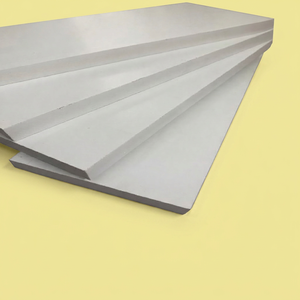 Panneau en mousse PVC WPC de marque Pima, épaisseur 18 mm, densité 0,6 g/cm3, couleur blanche, revêtement plastique imperméable, meubles de cuisine - Product Image 1