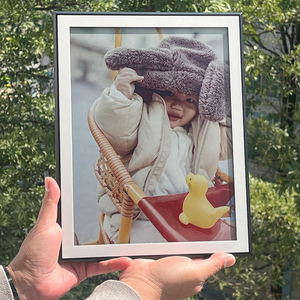 Cadre photo numérique électronique E Ink 6 couleurs 13,3 pouces, vente en gros, 1600*1200 pixels, 150 DPI, support VESA, mise à jour via l'application/le cloud - Product Image 5