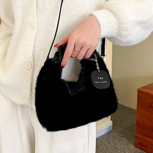 New Plush Crossbody <b>Handbag</b> Texture Fashion Female Bag Autumn and Winter Wool Bag With a Small Chain Hand Bag - Product Image 3