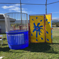 Décoration de fête en plein air divertissement jouer machine à tremper jeu de carnaval réservoir d'eau gonflable bon marché