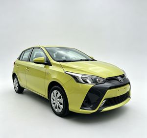 Offre Spéciale 2016 Toyota YARIS L Zhixuan 1.5E CVT Glamour 1.5L LHD, Voiture d'occasion 5 places à hayon, Économie de <span class=keywords><strong>carburant</strong></span>, pour l'exportation - Product Image 3