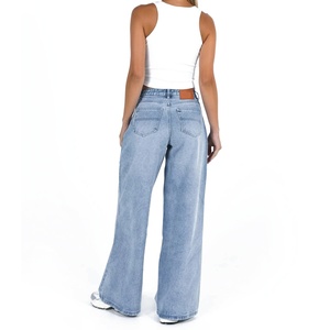 Pantalones Vaqueros Anchos de Mezclilla para Mujer, Corte Medio, Lavado Azul Claro, con Logotipo Personalizado del Fabricante - Product Image 2