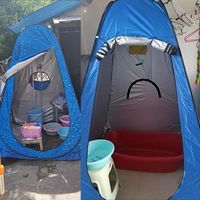 Lot en gros Tente portable pliable en tissu Oxford résistante aux UV pour toutes saisons, installation rapide, une chambre, éclairage intégré, camping, douche de voiture