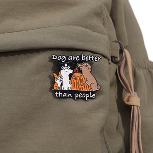 I cani all'ingrosso sono migliori delle persone spille personalizzate con smalto per cani dei cartoni animati - Product Image 3