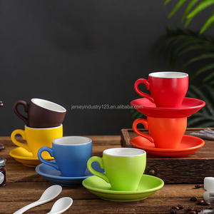 Ensemble <span class=keywords><strong>tasse</strong></span> et soucoupe à latte en céramique pour <span class=keywords><strong>expresso</strong></span> Ensemble de tasses à <span class=keywords><strong>expresso</strong></span> 70 ml Tasses et soucoupes à thé de couleur vive - Product Image 3
