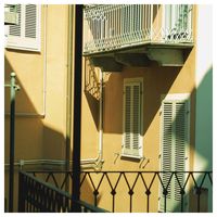 Grille de fenêtre en fer moderne à motif personnalisé, barrière de sécurité en métal pour bâtiment résidentiel