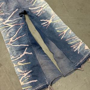 Jeans en denim blanc rétro 2025, pantalon cargo à taille haute, effet délavé, avec empiècements, logo personnalisé brodé, style hip-hop, rivets - Product Image 4