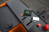 Transpalette Électrique 12000kg 12 Tonnes avec Plateforme pour Conducteur, Robuste, Moteur AC, Faible Bruit, pour Transport en Entrepôt