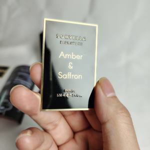 Etiqueta de marca metálica de aluminio de alto rango para botella de Perfume Cuerpo Logotipo convexo cóncavo Acabado en relieve Impresión de paquete de vela - Product Image 3