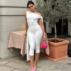 Vêtements pour femmes couleur unie costume décontracté Sexy sans manches à lacets haut cinquième pantalon costume - Product Image 1