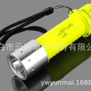 ไฟฉายดำน้ำ Xml T6 Led กำลังสูง ใช้พลังงานจากแบตเตอรี่ สำหรับดำน้ำ ตกปลาตอนกลางคืน และลาดตระเวน - Product Image 2