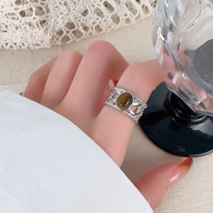 Anillo de compromiso y boda de lujo de alta gama con diseño de mariposa ancha estilo influencer, corazón, perla y hexagrama, de aleación, diseño de nicho único para - Product Image 6