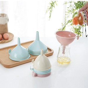 Sanmei Youjia <b>Kitchen</b> Funnel Food Grade <b>Plastic</b> Long Handle Small Medium Large Liquid Dispensing Tool - Product Image 1