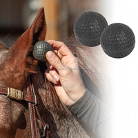 Bouchon d'oreille de cheval de couleur rouge et noire