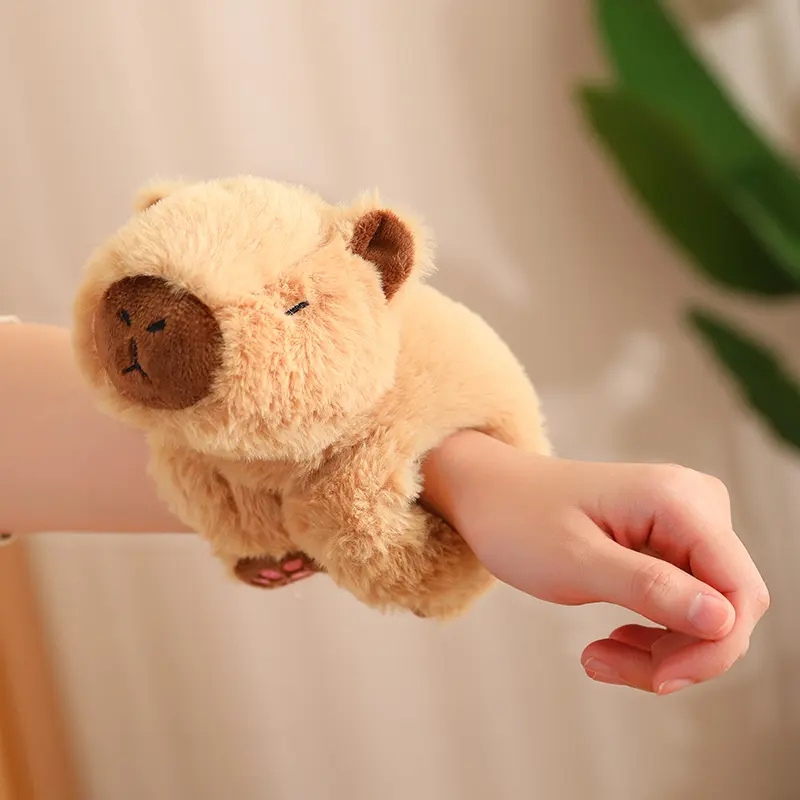 Gelang Slap Capybara populer baru mainan mewah gelang boneka lembut hadiah pesta ulang tahun untuk anak perempuan anak laki-laki