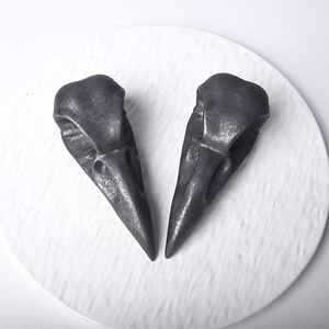 Venta al por Mayor de Calaveras de Cuervo de Cristal Natural Pulido, Talladas a Mano, Piedra Curativa Fengshui, Decoración para el Hogar de Halloween, Regalo - Product Image 5