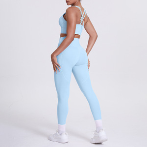 Pantalones de yoga deportivos europeos y americanos, sexy, con tirantes cruzados, color liso, conjunto de fitness, talla grande, con bolsillo trasero. - Product Image 4