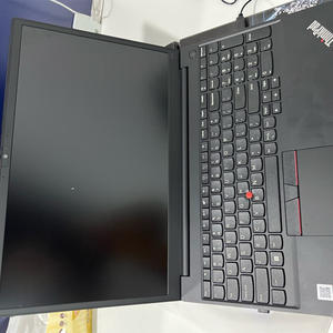 Portátil Empresarial Thinkpad E15 12.ª Generación I7-1260U 8GB/512GB SSD MX550 Win 11 Pro 15.6'' - Product Image 4