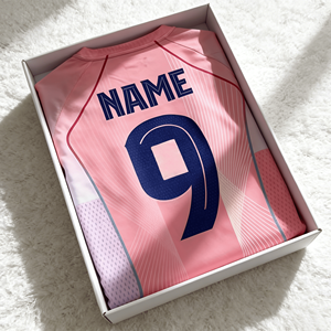 Maglia da <span class=keywords><strong>Calcio</strong></span> Personalizzata di Qualità Thailandese, Modello Barcellona Away Rosa Yamal 10, Edizione Speciale Madrid Mbappe, Manica Corta Traspirante - Product Image 1