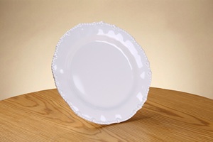Assiette carrée en mélamine écologique KIND D19*2.6cm, motif végétal simple et poli, style dessin animé, fabriquée au Vietnam - Product Image 2
