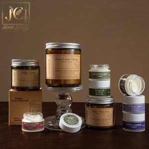 Bougie parfumée en cire de soja dans un bocal brun avec huiles essentielles Texture crémeuse sans fumée Idée cadeau de parfum de maison de luxe pour les barres Diwali - Product Image 3