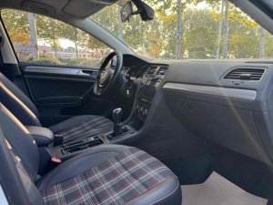 Volkswagen <span class=keywords><strong>Golf</strong></span> <span class=keywords><strong>2020</strong></span> DSG Comfort de <span class=keywords><strong>Segunda</strong></span> <span class=keywords><strong>Mano</strong></span>, Gasolina, Hatchback, Volante a la Izquierda, Coche Usado, Exportación de China - Product Image 5
