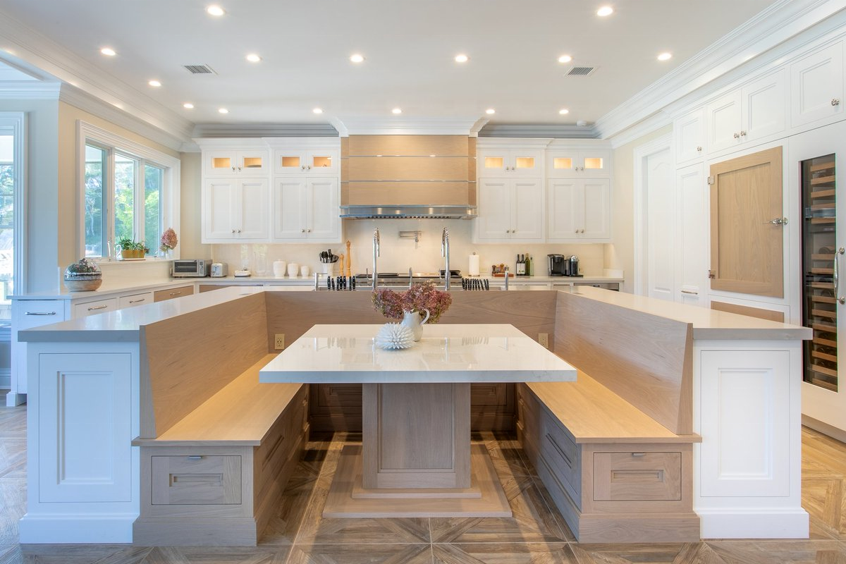 Colors and Designs are available,please send inquiry.