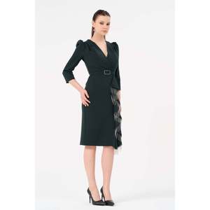 DANS Women's Elegant <b>Emerald</b> Green Solid Color Casual Tunic <b>Dress</b> with Regular Sleeves and O-Neck Collar for All Seasons, Model - Product Image 2