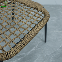 Vente en gros de chaise empilable pour café restaurant chaise en rotin tissé pour patio hôtel salle à manger de jardin chaise de table de balcon en aluminium avec coussin